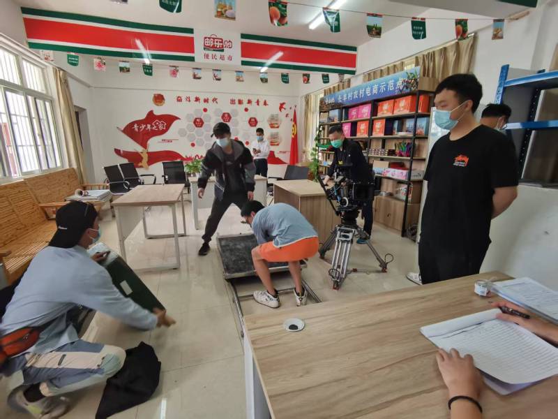 泰来县广告片拍摄公司：极简主义践行者，少即是多的视觉哲学